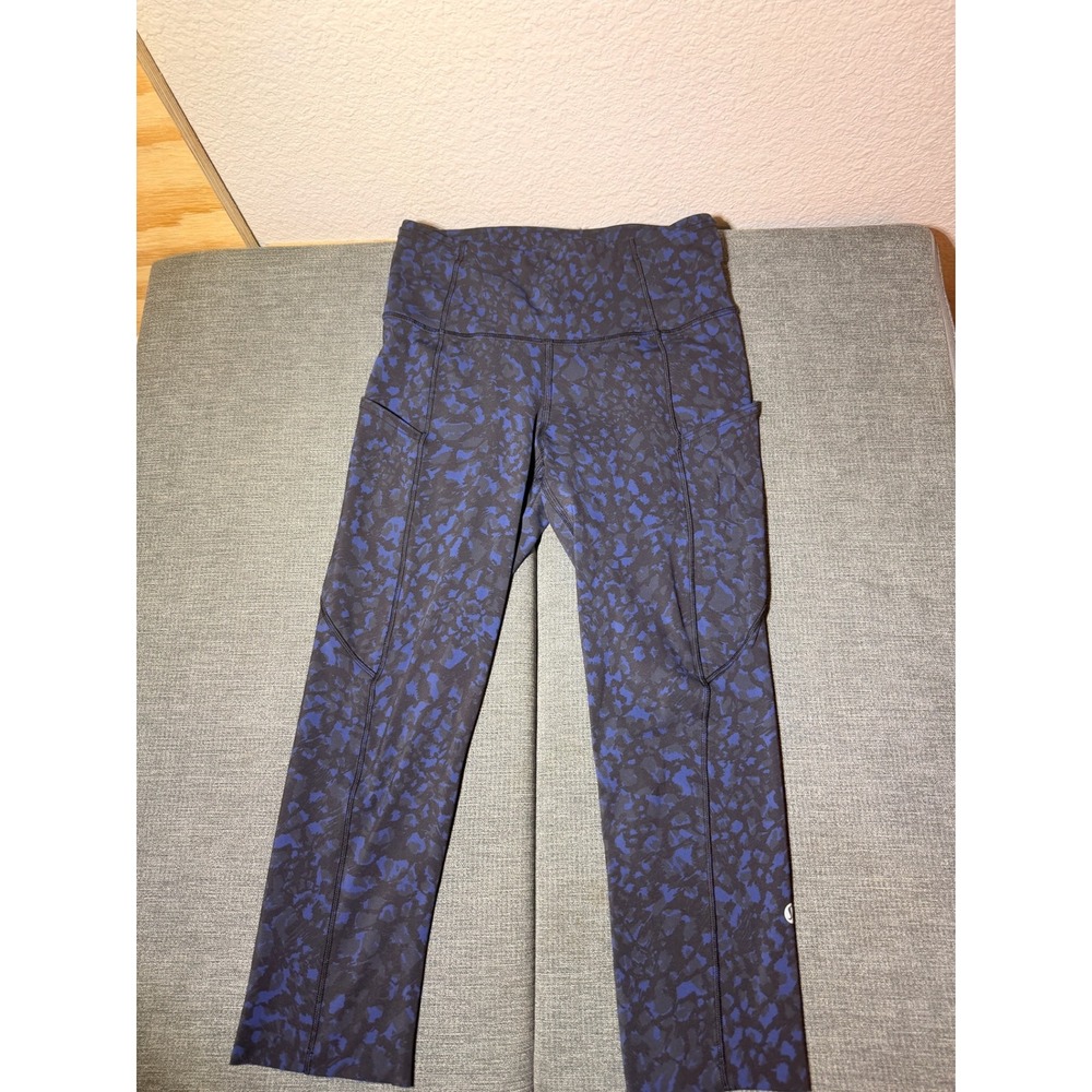 Lululemon Fast and Free High-Rise Crop 23 Blue Black Camo Leggings Size 4